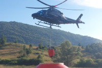 Хеликоптерски сервис Српске поново ангажован на гашењу пожара код Гацка