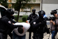 Осумњичени за помагање убици полицајца пред тужиоцем у Бањалуци