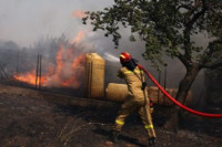 Удари муње изазвали нове пожаре у Грчкој