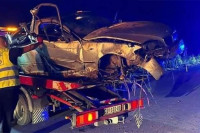 Auto smrskan: Jezive slike udesa, dvije osobe poginule!