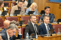Izglasana nova Vlada Crne Gore: 24 ministra i sedam potpredsjednika
