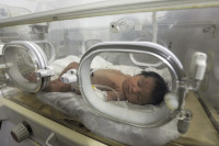 Beba rođena nakon smrti majke