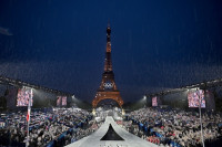 Spektakularna manifestacija: Olimpijske igre ili Evrovizija? (VIDEO)