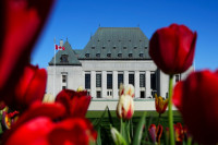 Vrhovni sud presudio: Kanada duguje domorocima milijarde dolara