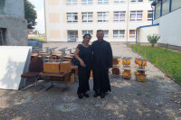 Швајцарски хуманитарци опремили двије србачке школе
