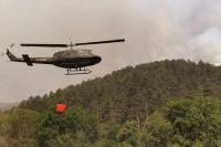 Ugašen požar u blizini Bugojna: Helikopteri OS BiH za 15 časova izbacili 74.000 litara vode