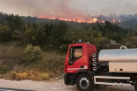 Више пожара на подручју Мостара, угрожене куће