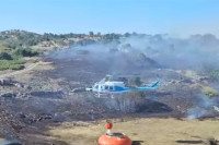 Хеликоптери Српске и Србије гасе пожаре на подручју Билеће