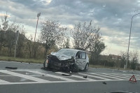 Судар камиона и два голфа у Бањалучком насељу