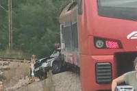 Strašna tragedija: U jezivom sudaru poginuli brat i sestra!