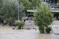 Raste broj žrtava poplava