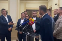 "Ова прес конференција није за оне испод 18 година": Хаос у Градској управи!