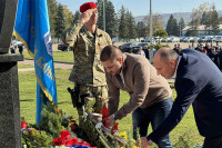 Дринић на парастосу у Залужанима: Док живимо памтићемо и док памтимо опстаћемо